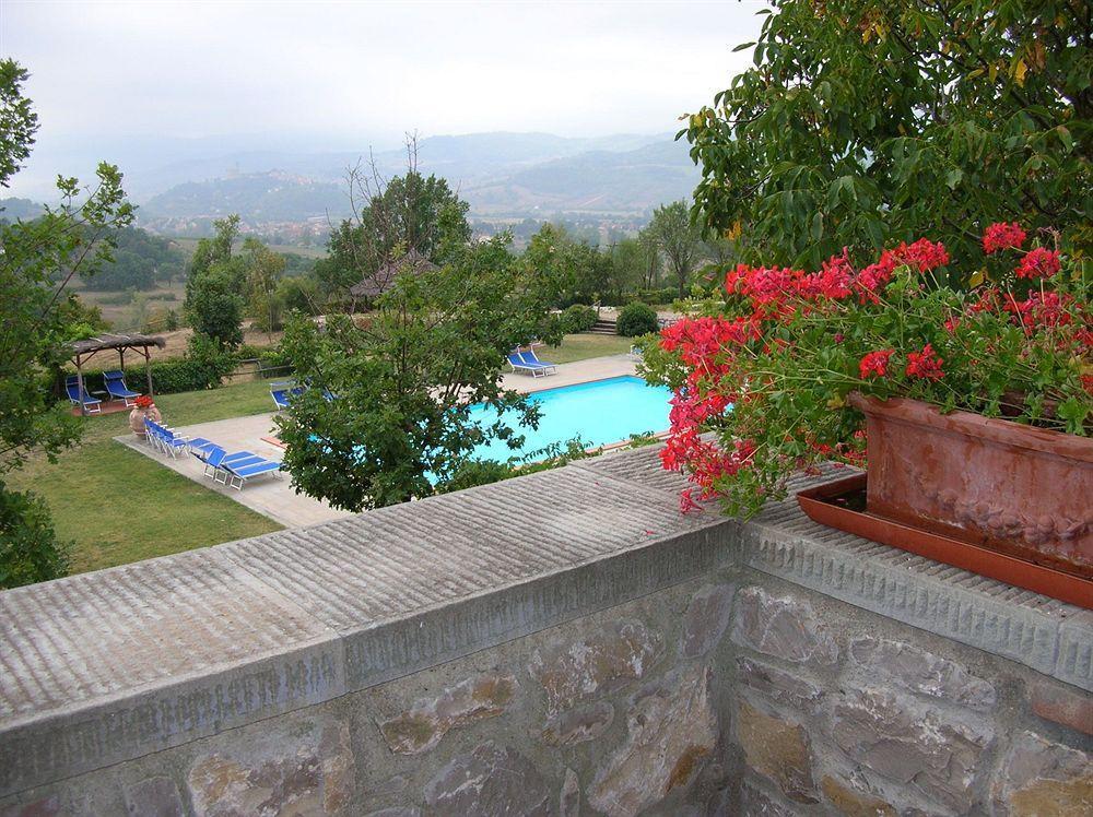Borgo Corsignano Guest House Poppi Eksteriør bilde