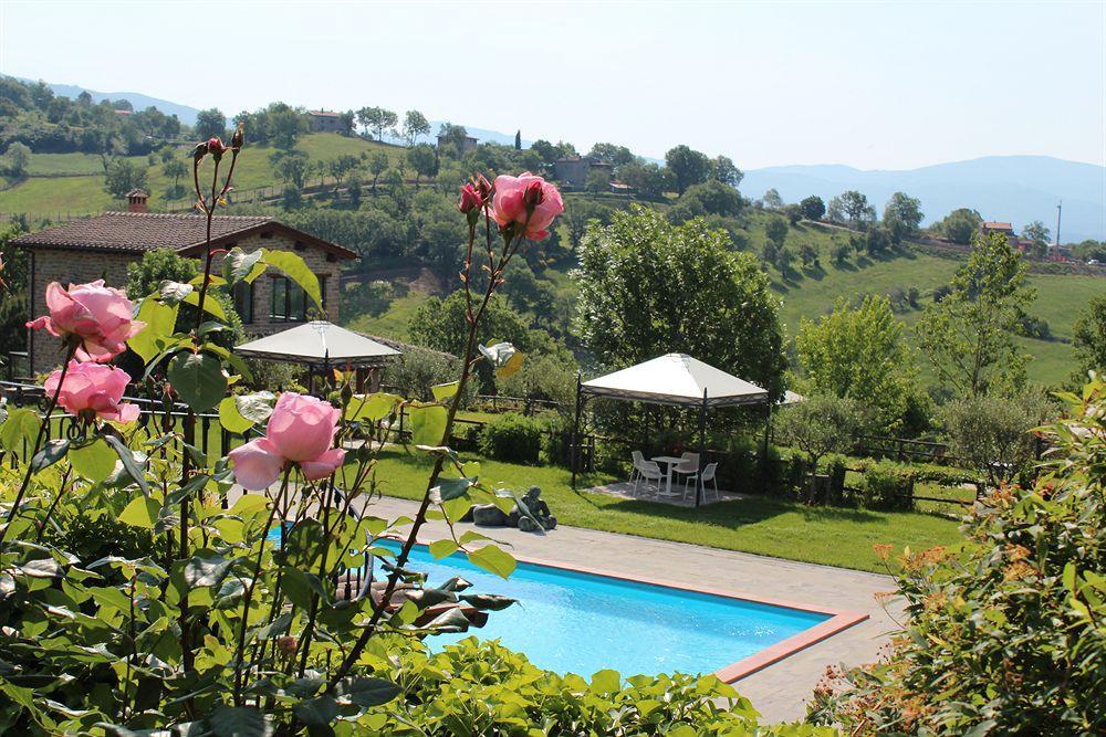 Borgo Corsignano Guest House Poppi Eksteriør bilde