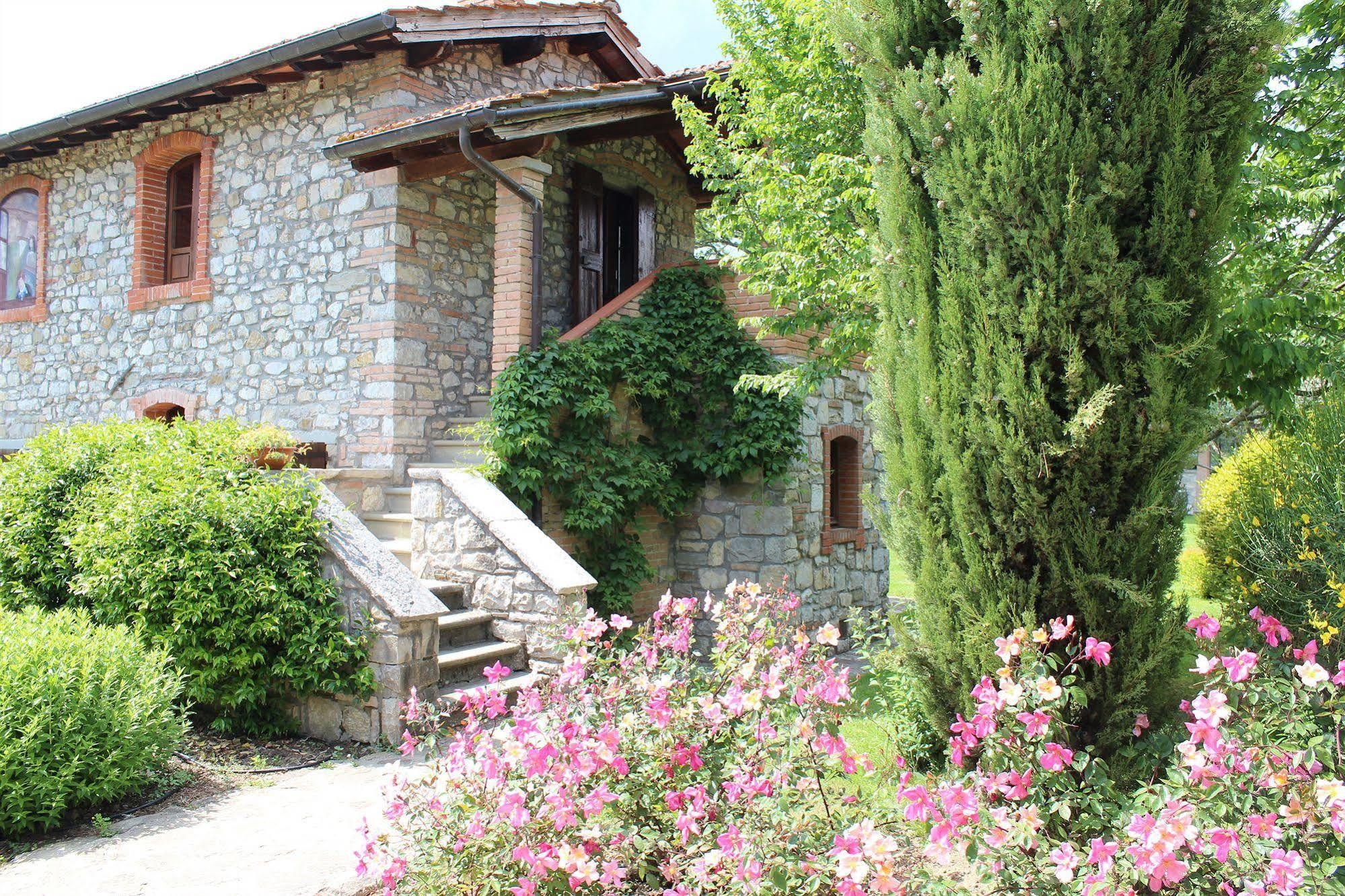 Borgo Corsignano Guest House Poppi Eksteriør bilde