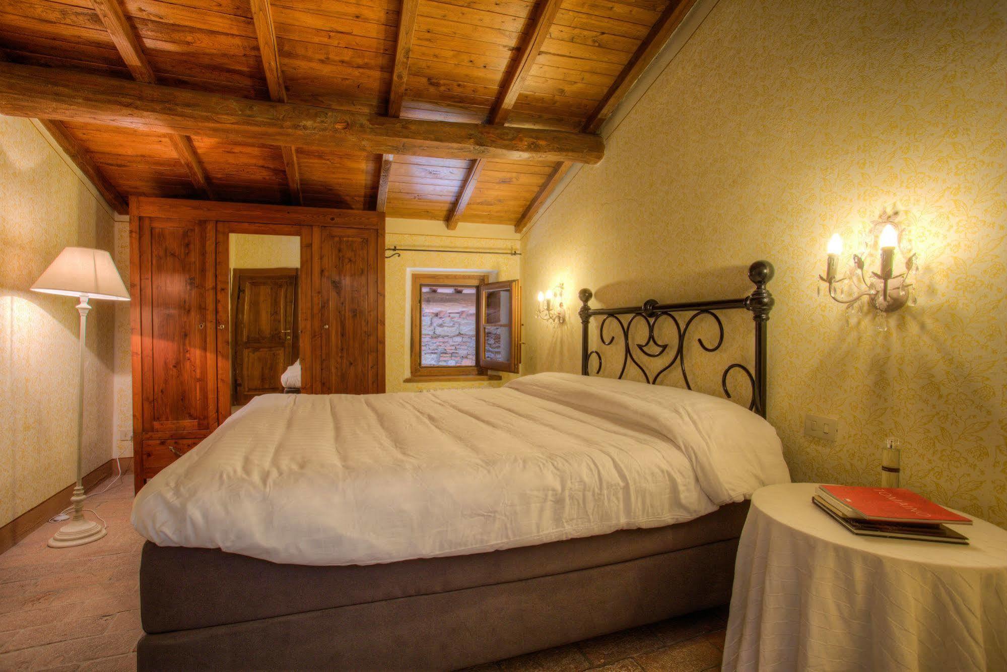 Borgo Corsignano Guest House Poppi Eksteriør bilde