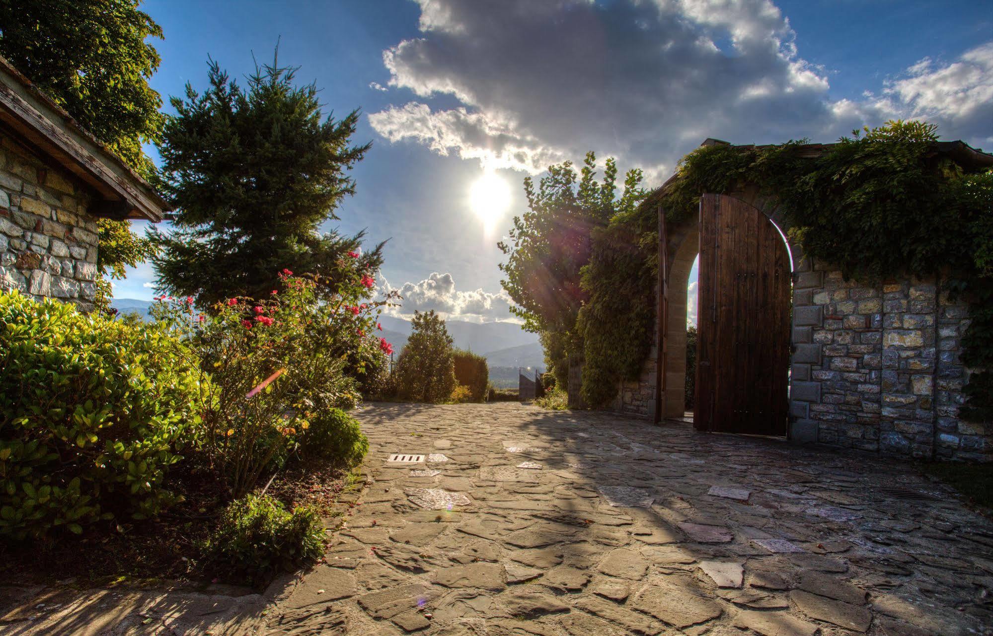 Borgo Corsignano Guest House Poppi Eksteriør bilde